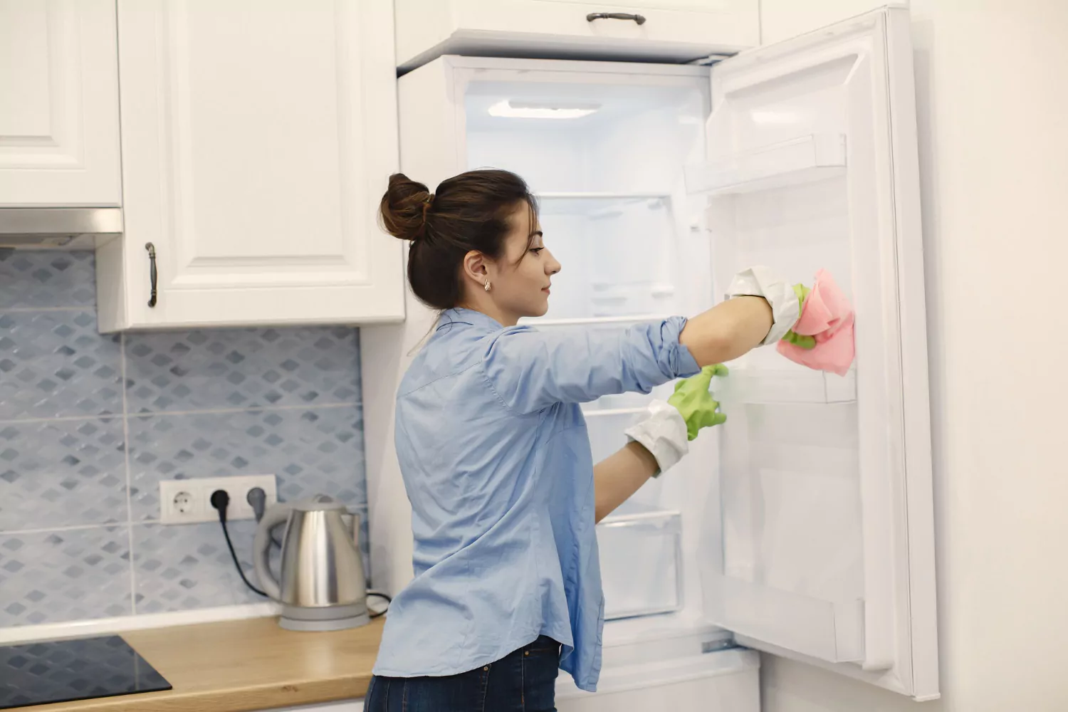 Une astuce infaillible pour un frigo impeccable sans le moindre effort !